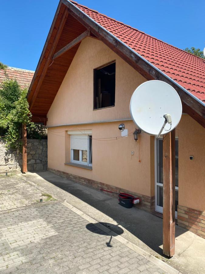 Vityesz Vendégház ** Chl'aba Exterior foto